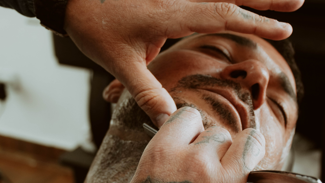 How to Use Shaving Gel (and Why It’s a Game-Changer for Your Routine)